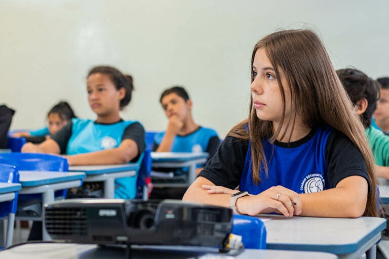 Estudantes que perderam o prazo ainda podem fazer suas matrículas na rede estadual de ensino