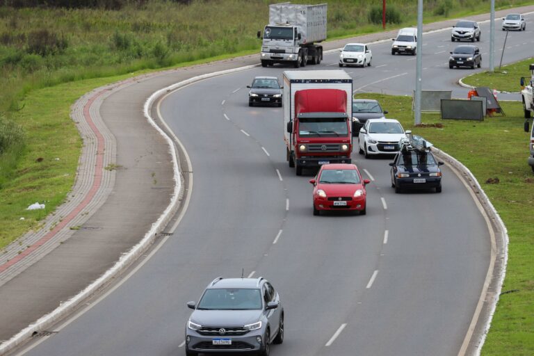 Segunda parcela do IPVA dos veículos com placas 1 e 2 vence nesta quinta-feira no Paraná