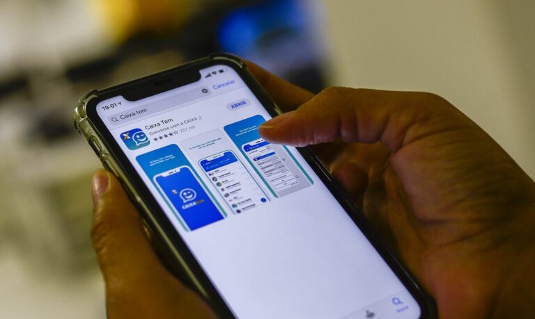 Trabalhadores podem consultar os valores do abono salarial a partir deste domingo