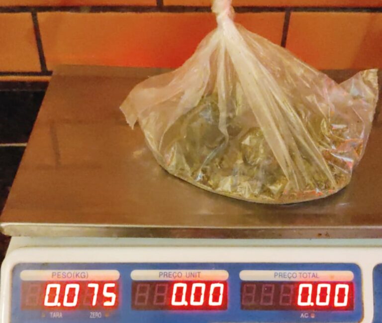 PRE encontra maconha com mulher de Alto Piquiri que visitaria filho que está preso na Peco