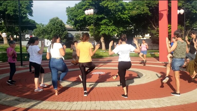 Dança circular: Umuarama terá ‘Roda Solidária’ de Páscoa na Praça do Japão
