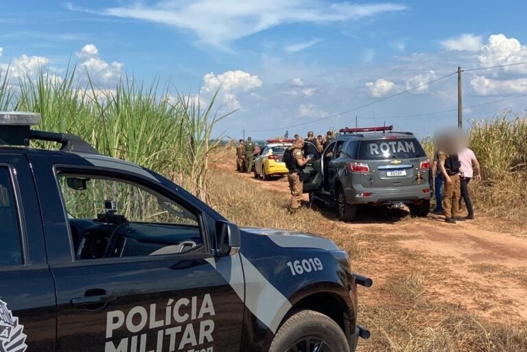 Veículo roubado em Umuarama é localizado pela PM cerca de uma hora depois do crime