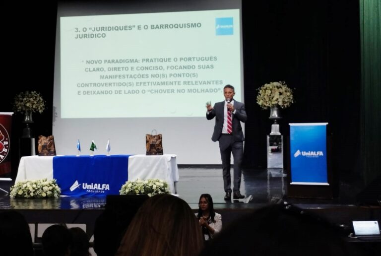 UniAlfa recebe acadêmicos, professores e comunidade para a Aula Magna do curso de Direito