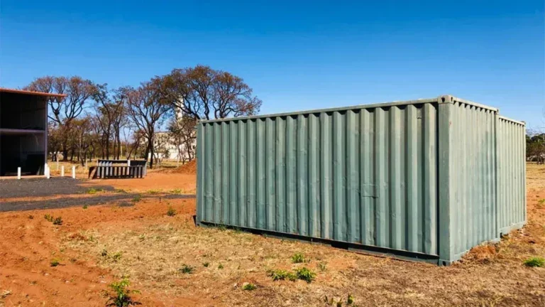 Proteja os materiais da sua obra com contêineres marítimos, 100% em aço. Reserve o seu