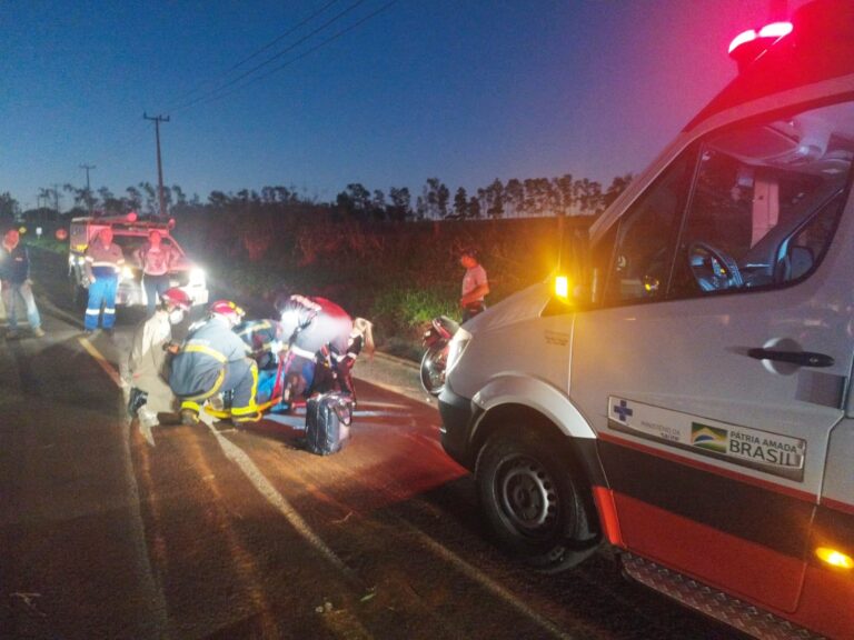 Equipes de socorro atendem situação de capotamento entre Umuarama e Serra dos Dourados