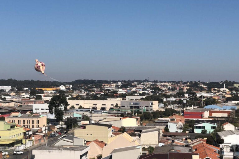 Crime ambiental: PCPR alerta sobre os perigos de soltar balão nessa época do ano