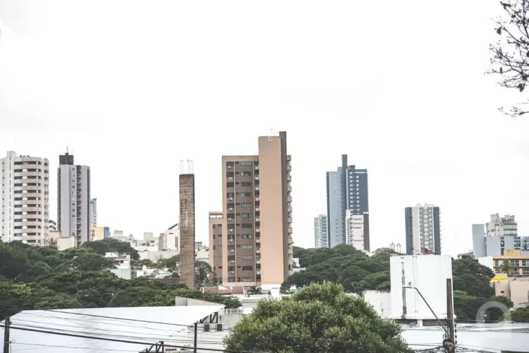 Defesa Civil emite alerta de chuvas fortes em Umuarama; segunda-feira será de sol