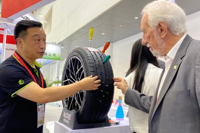 Paraná cria novas pontes comerciais com empresas de tecnologia durante missão na China