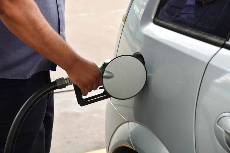Umuarama: Gasolina mais barata custa R$ 5,49 e mais cara R$ 5,99, diferença de 9%