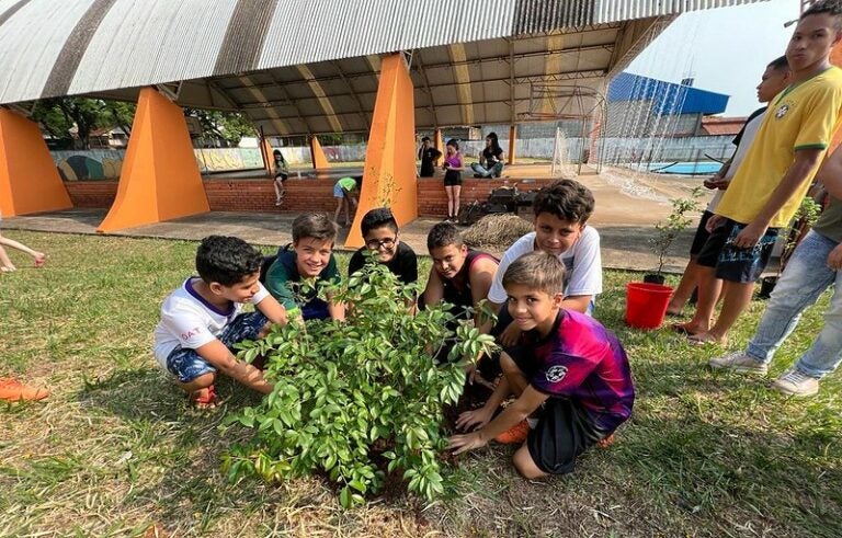 Projeto promove a conscientização ambiental entre integrantes do Centro da Juventude