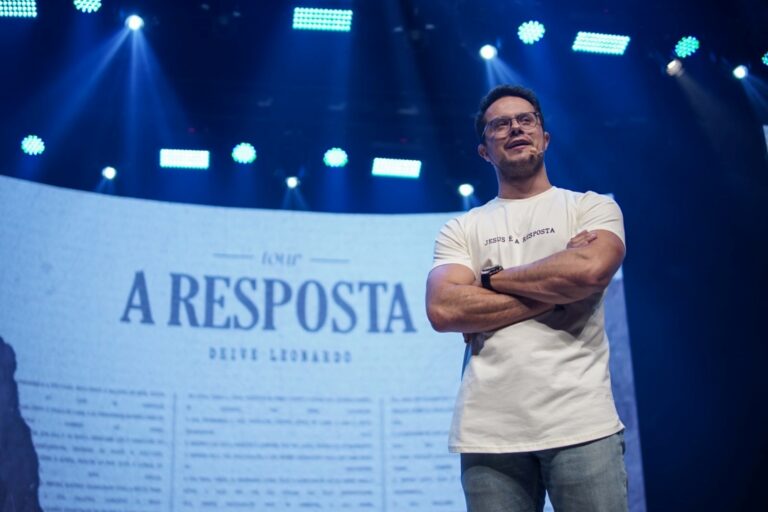 Apresentação ‘A Resposta’ com Deive Leornado acontece na quarta-feira em Campo Mourão