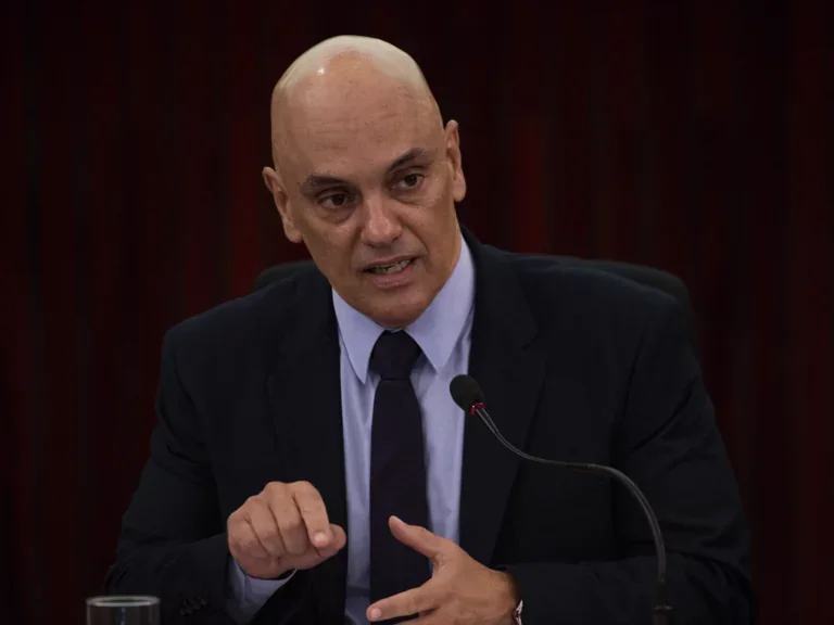 Moraes vota pela condenação de mais seis réus pelo 8 de janeiro; Paranaense está entre eles