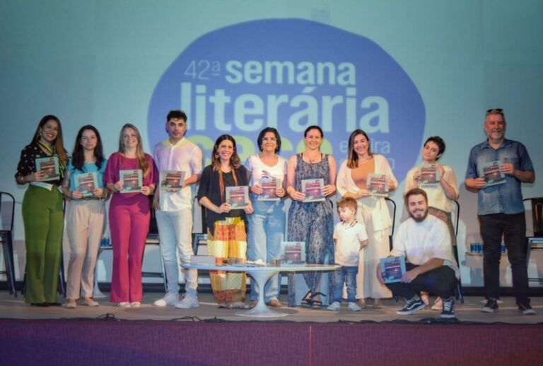 Professora do IFPR Umuarama e Curitiba tem texto publicado em coletânea de contos do Sesc