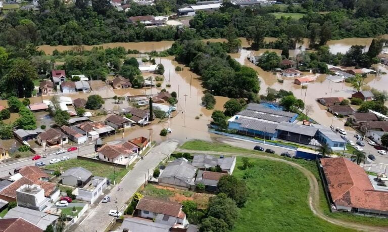 Temporais no Paraná já afetaram quase 57 mil pessoas em 74 municípios