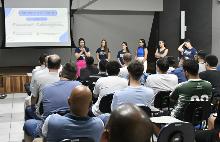 Palestra estimula prevenção em saúde do homem aos servidores da Assistência Social