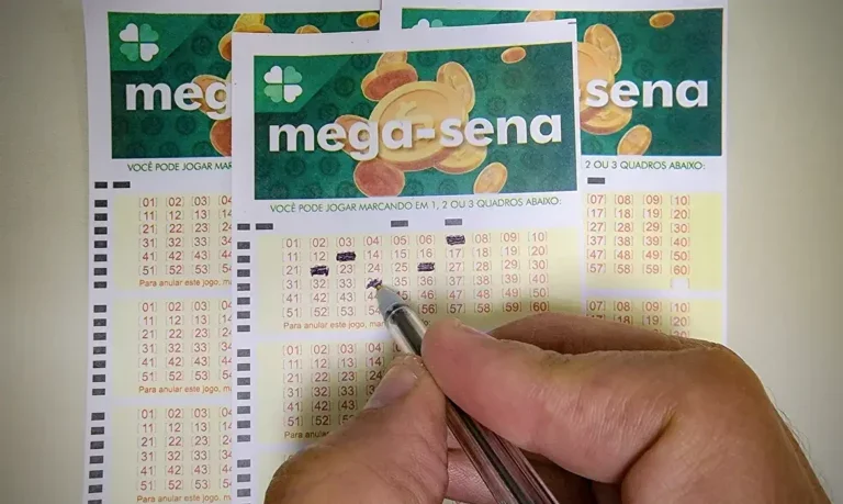Quatro umuaramenses acertam a quadra na Mega-Sena e cada um fatura R$ 920,86
