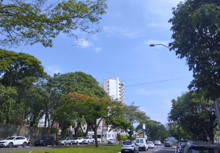 Umuaramenses enfrentam calorão nesta quarta-feira, com sensação térmica de 41ºC