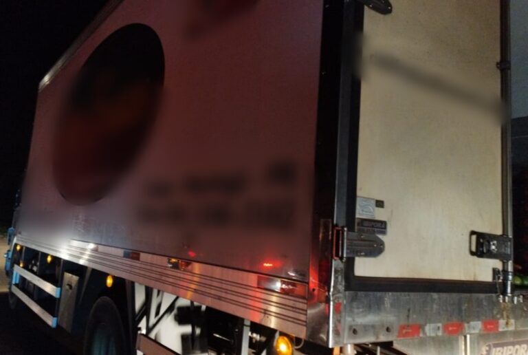 Jovem é preso na rodovia em Iporã com caminhão que tinha sido furtado em Maringá