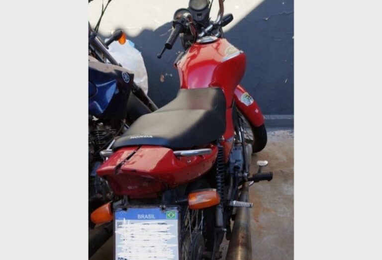 PM aborda adolescente com moto adulterada no centro de Altônia e apreende veículo