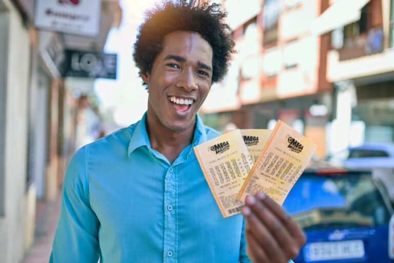 Mega Millions sorteará prêmio extraordinário no valor de R$ 1,9 bilhão