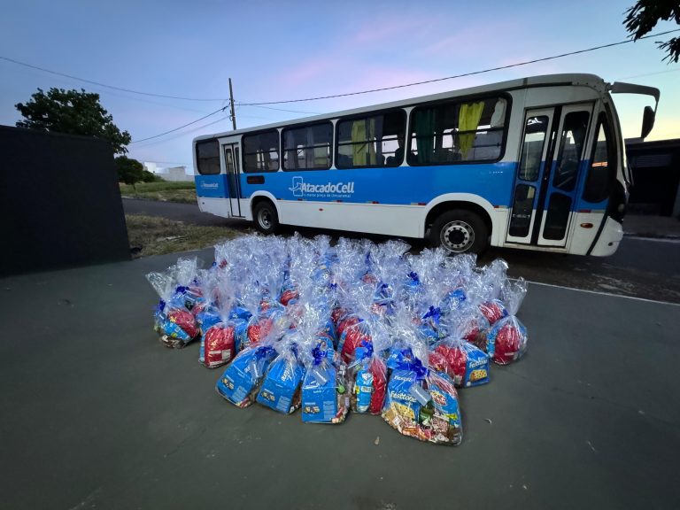 AtacadoCell vai distribuir 100 cestas de Natal em Umuarama neste sábado