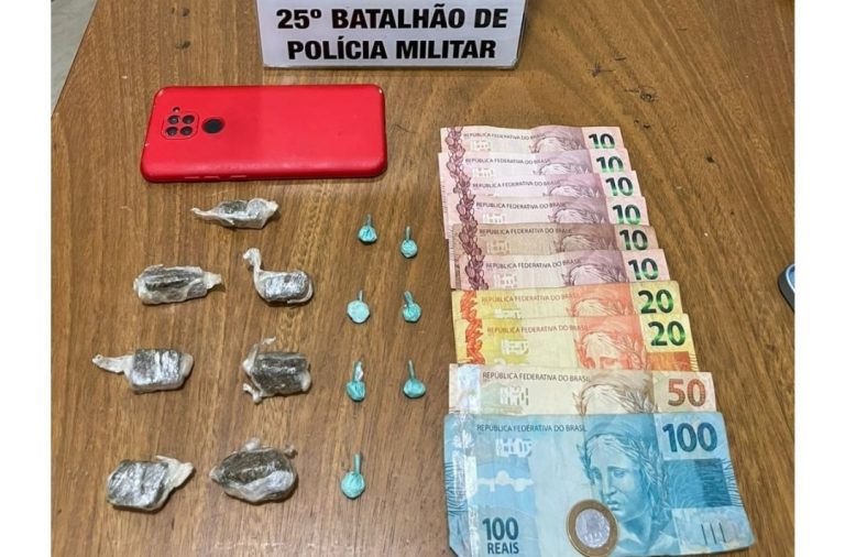 Jovem é preso por tráfico de drogas com maconha e cocaína no Parque Industrial