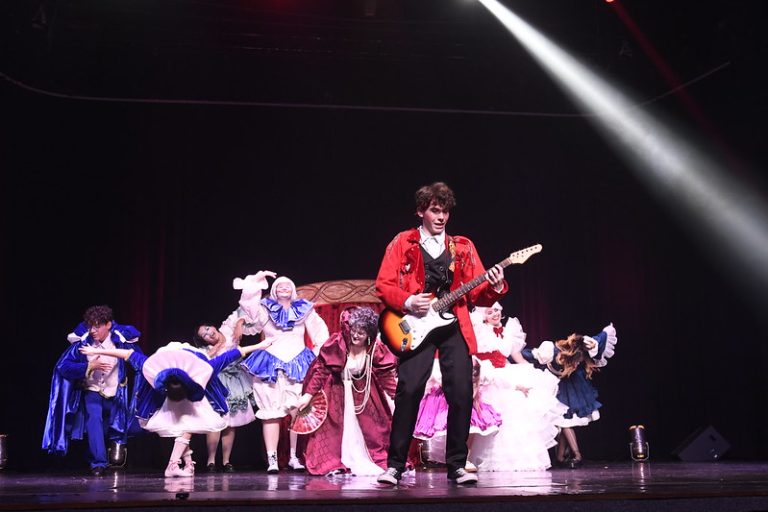 Umuarama: Fundação Cultural está com inscrições abertas para oficinas de canto e teatro