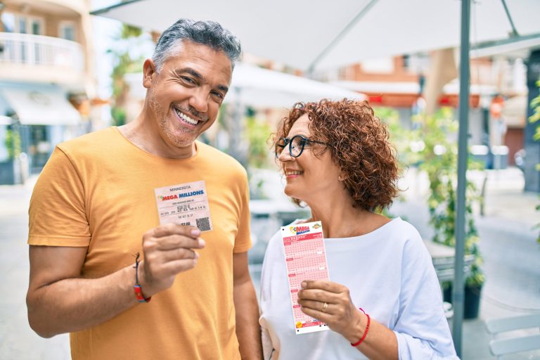Carnaval da Sorte: Caia na folia com R$ 1,6 bilhão na Mega Millions
