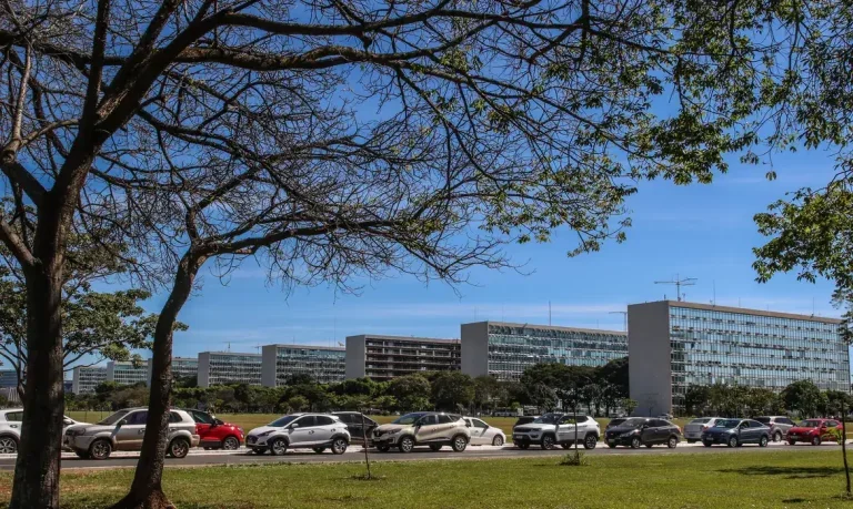 ‘Enem dos Concursos’ reserva 20% das 6,6 mil vagas para candidatos negros