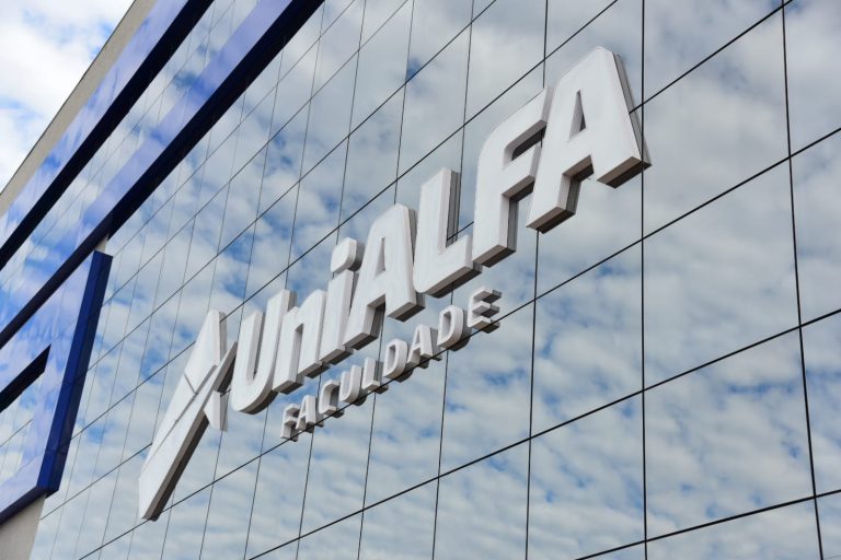 UniAlfa faz plantão de matrículas neste sábado e garante cursos superiores com descontos imperdíveis