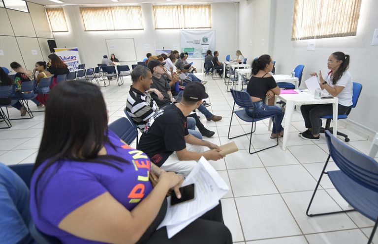 Emprega Umuarama: cerca de 160 candidatos foram selecionados para vagas de emprego