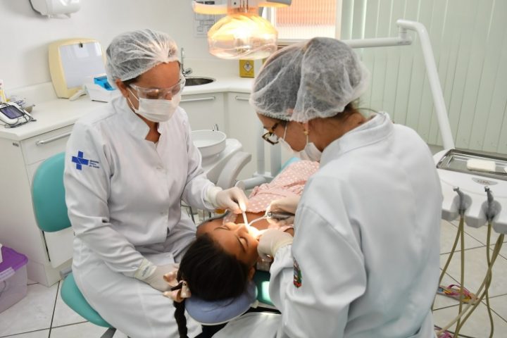 Prefeitura de Umuarama divulga classificação de dentistas e auxiliares de saúde bucal