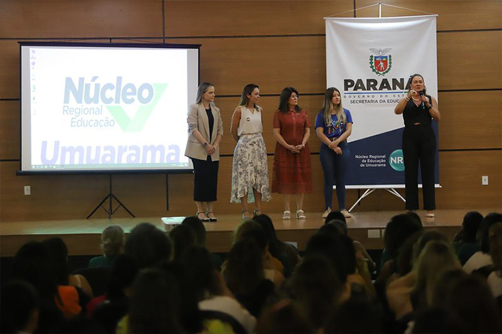 Núcleo Regional de Educação de Umuarama promove capacitação sobre autismo