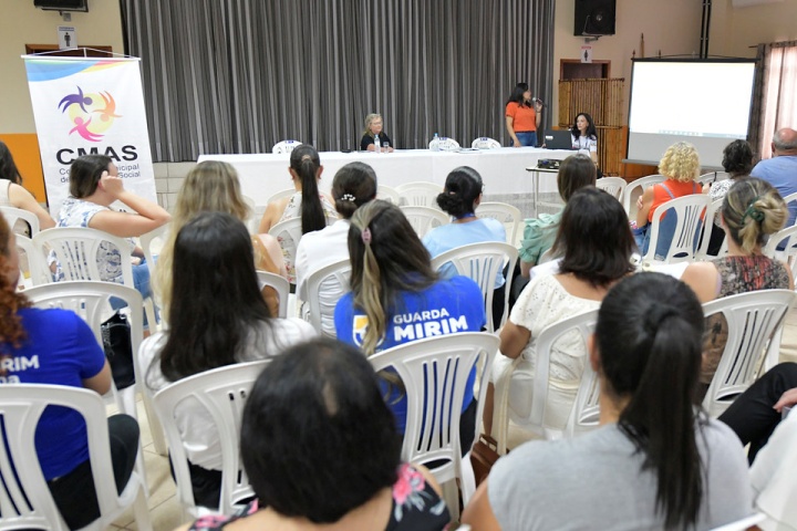 Conselho Municipal de Umuarama debate pausas da Assistência Social