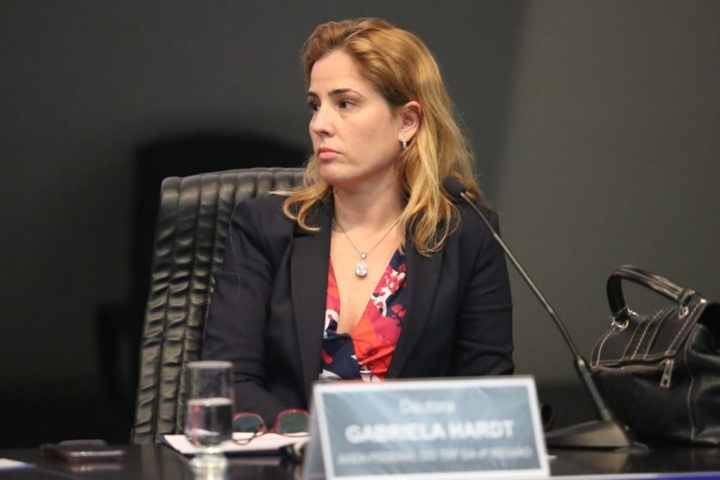 CNJ determina afastamento de Gabriela Hardt, ex-juíza da Operação Lava Jato