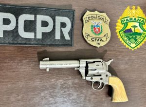 PCPR apreende revólver na casa de umuaramense investigado por perseguir a ex