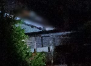 Jovem de 18 anos morre em telhado após ser baleado, em Tapejara