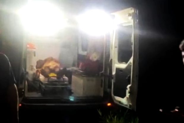 Jovem morre e homem fica ferido em acidente de moto na estrada Carvalho, em Iporã