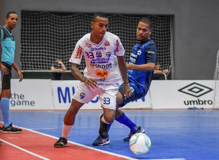 Umuarama Futsal conquista importante vitória sobre o Taubaté na Liga Nacional