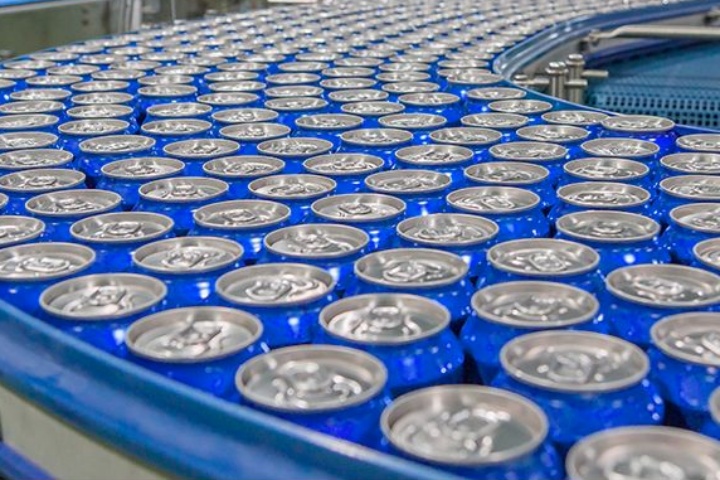 Fábrica gaúcha da Ambev suspende produção de cerveja para envasar água