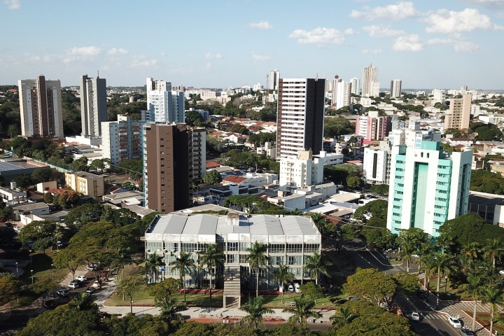 Estado transferiu R$ 1,29 bilhão aos municípios em abril; Umuarama recebeu R$ 9 milhões