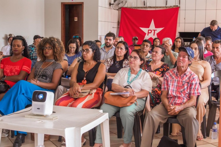 Zeca Dirceu promove capacitação para pré-candidatos da região de Umuarama