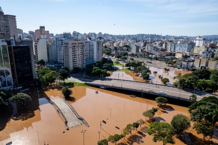Chega a 100 o número de mortes em decorrência das fortes chuvas no Rio Grande do Sul