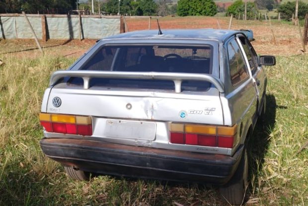 Automóvel furtado em residência de morador de Perobal é recuperado no distrito de Cedro