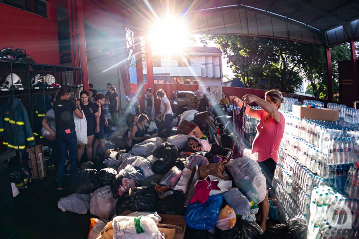 Paranaenses já arrecadaram 3,3 mil toneladas de donativos para as vítimas no Rio Grande do Sul