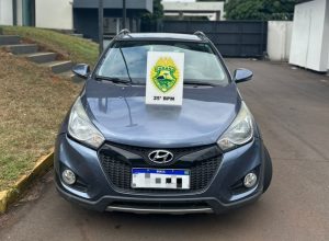 Homem que já se passou por policial federal é preso em Umuarama com carro roubado e ameaça PMs