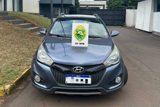 Homem que já se passou por policial federal é preso em Umuarama com carro roubado e ameaça PMs
