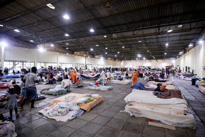 Quase 80 mil pessoas estão em abrigos no RS; número de mortes sobe para 149
