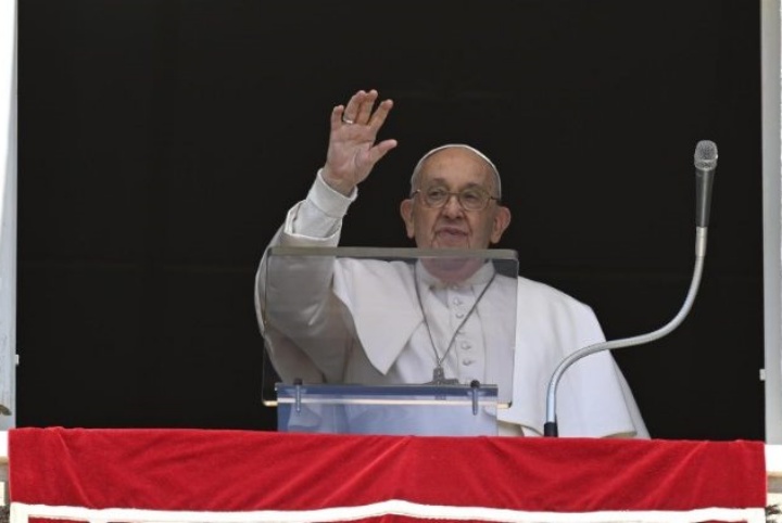 Papa Francisco faz oração pelas vítimas da tragédia que assola o Rio Grande do Sul