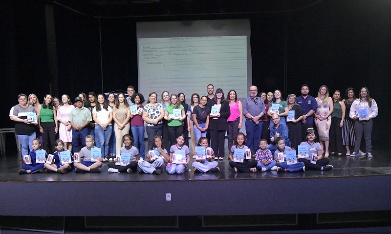 53813184435 B178ba76e1 C